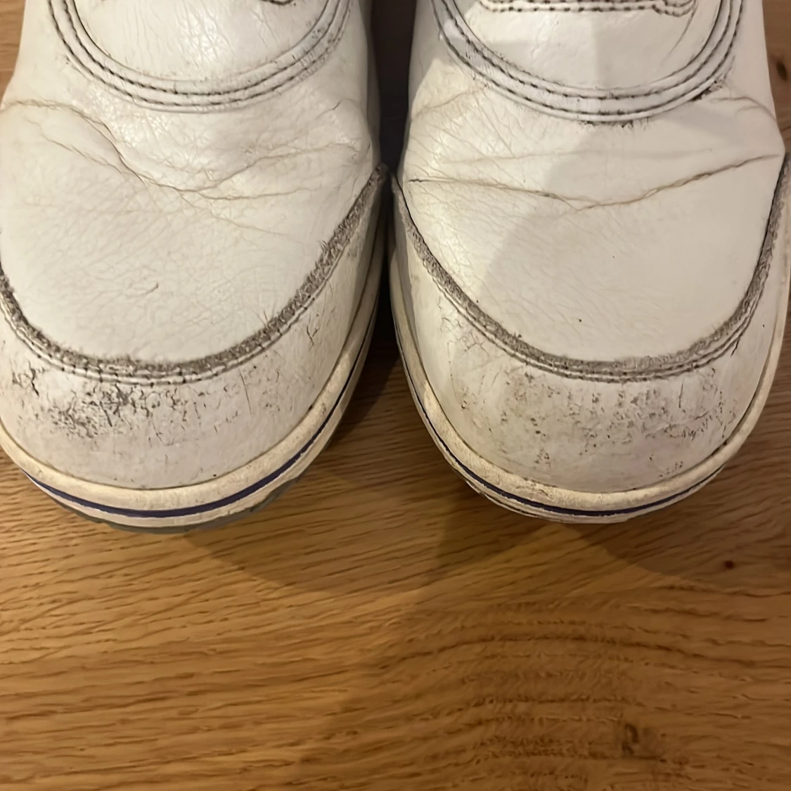 Vita vinterstövlar med fuskpäls - 1