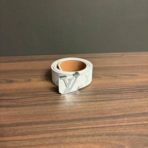 Bälte - Helt nytt. Stl 115cm mvh palmshop 🏝️ 