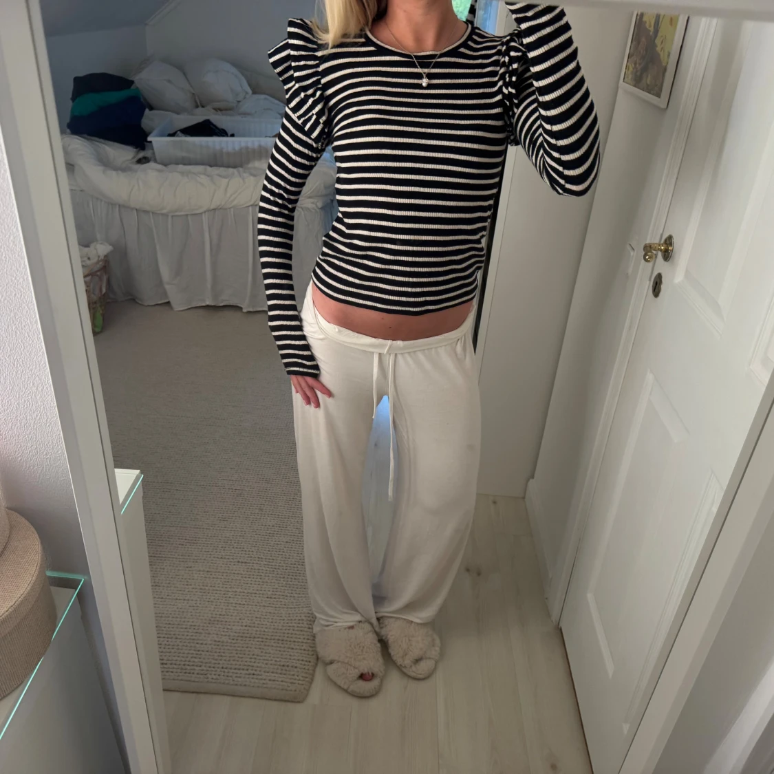 Randig tröja med volanger - 3