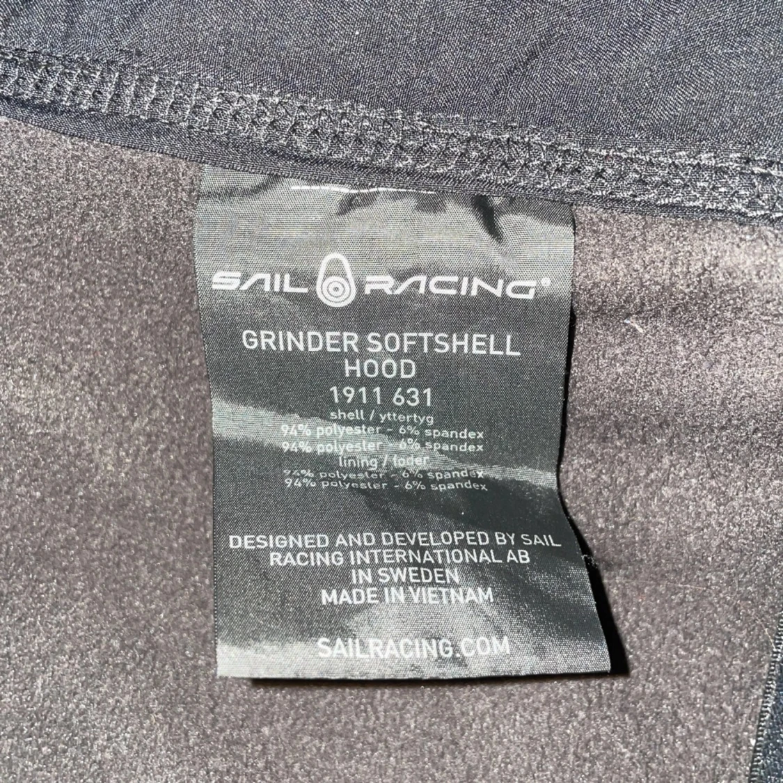Svart softshelljacka Sail Racing S - 92