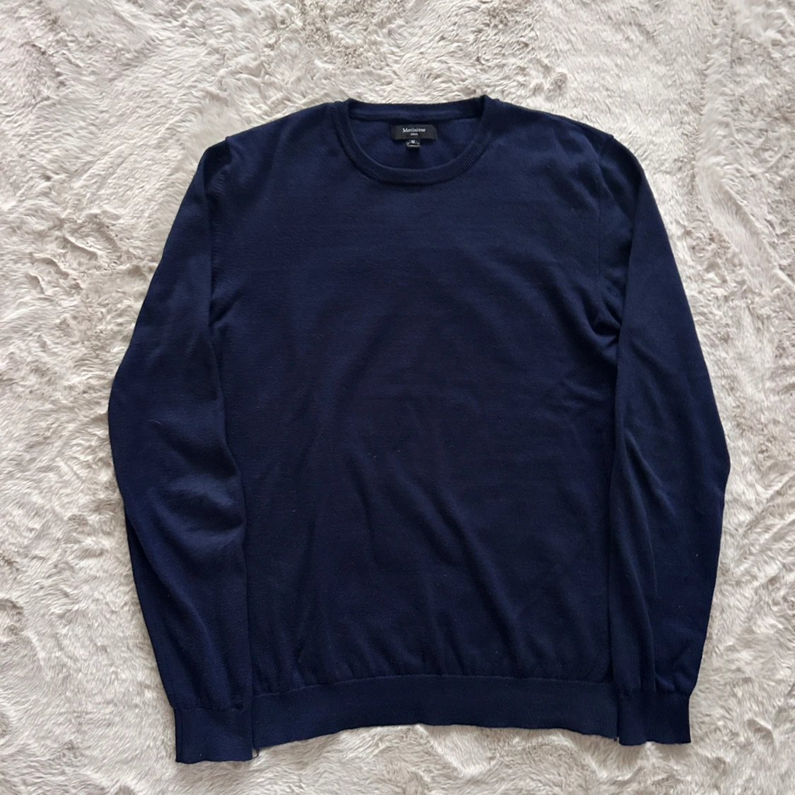 Mörkblå tröja från Martinique 