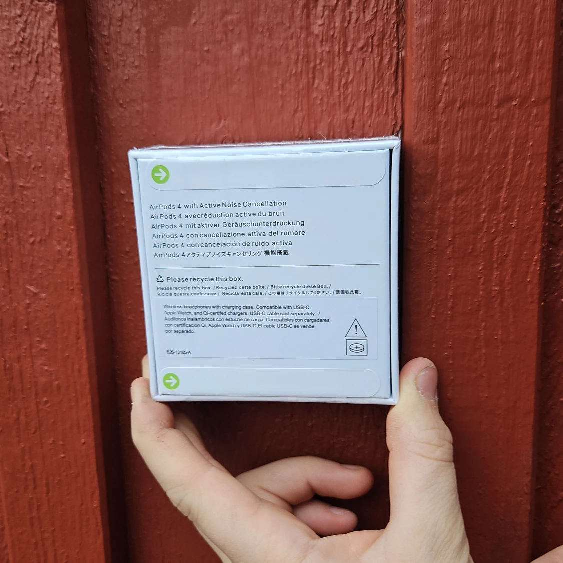 AirPods 4 Active Noise Cancellation - 3