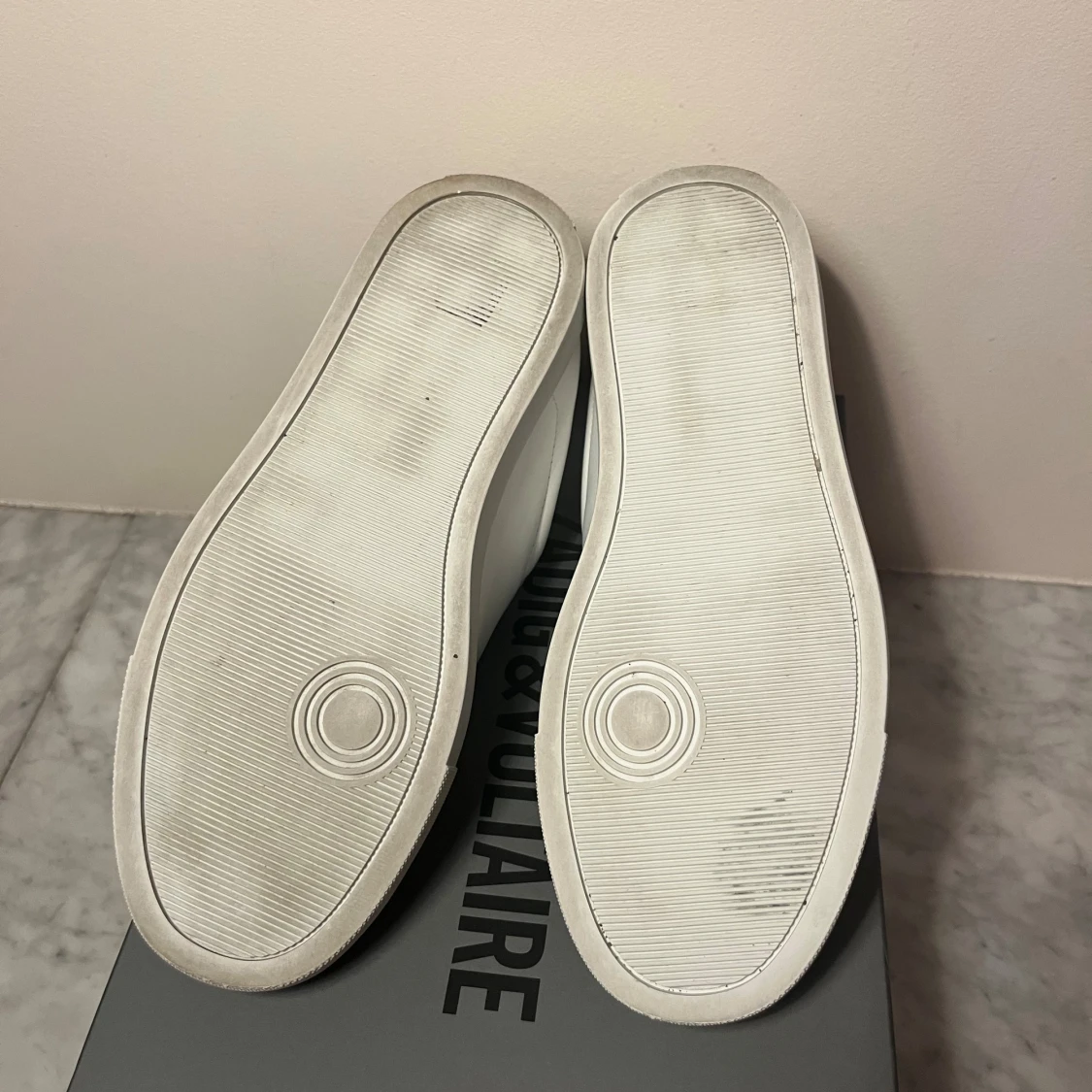 Vita sneakers från Zadig & Voltaire - 4