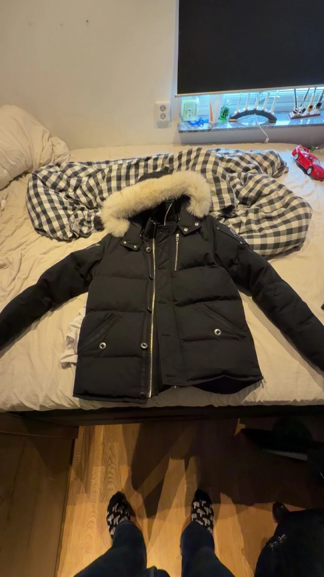 Svart pufferjacka från Moose Knuckles