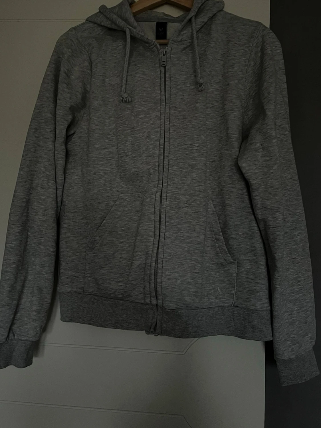 Hoodie med dragkedja