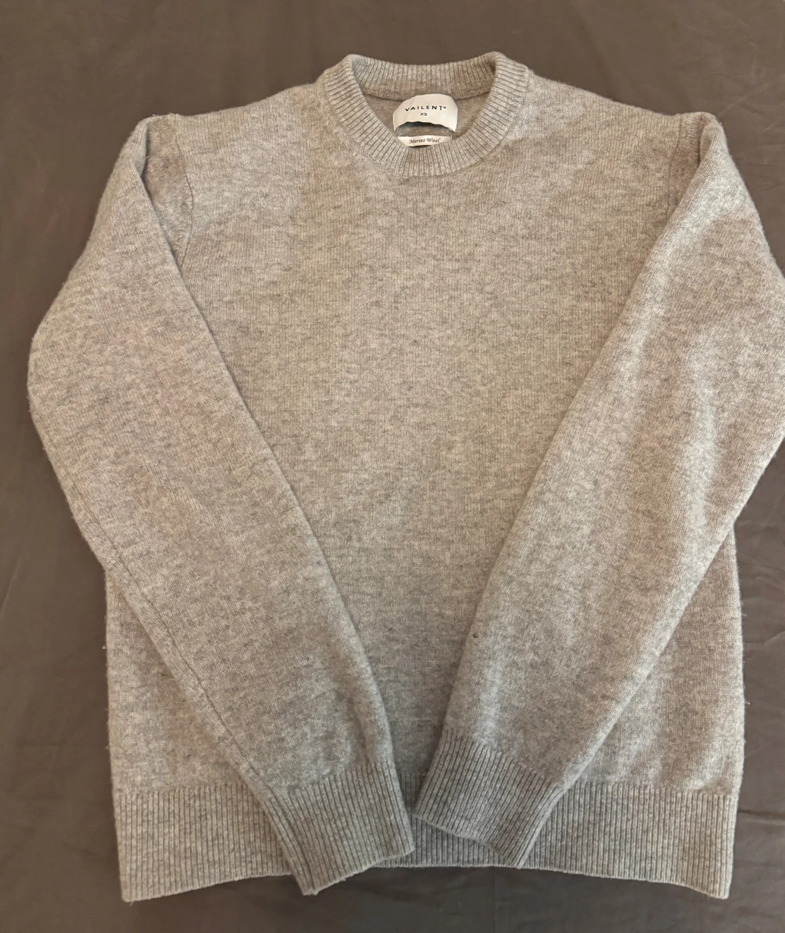 Grå merinoulltröja från Vailent XS