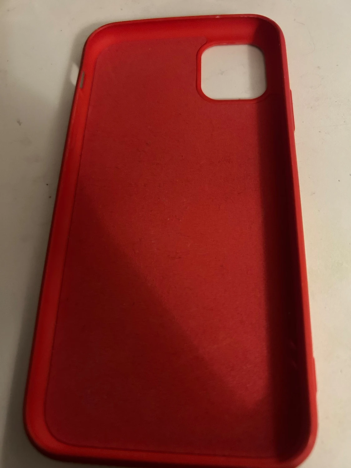 Säljer 2 iPhone 11 mobilskaler - 3