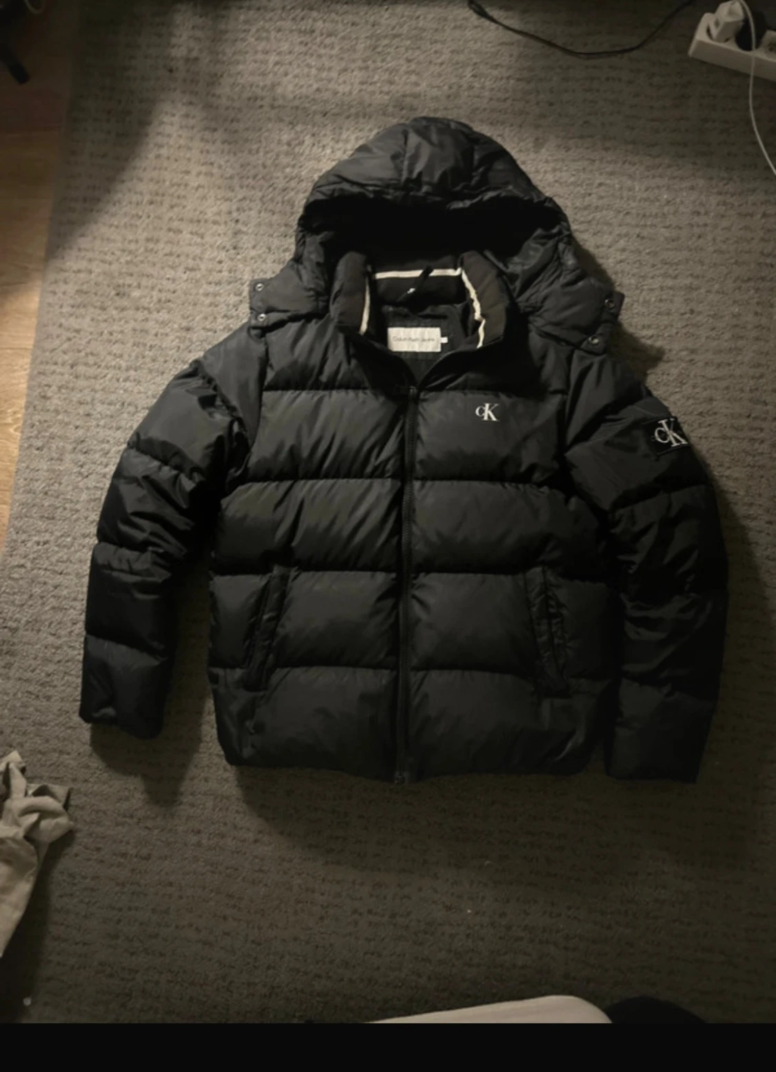 Svart pufferjacka från Calvin Klein