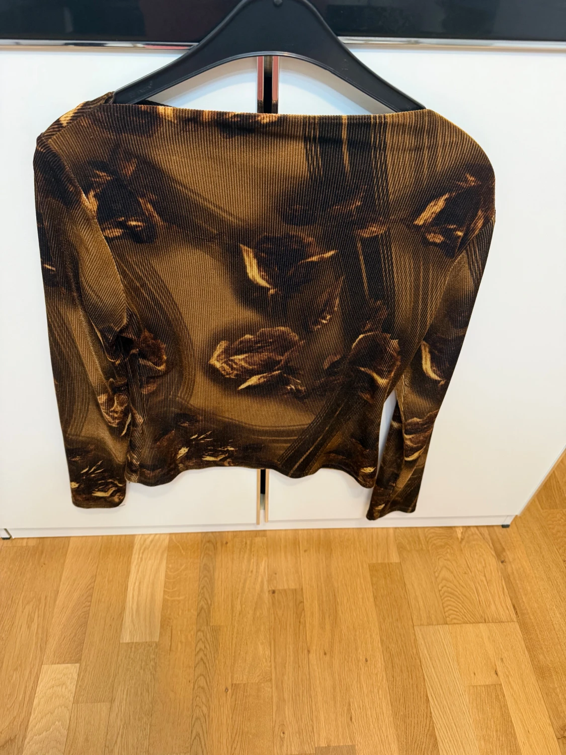 Brun mönstrad långärmad topp - 1