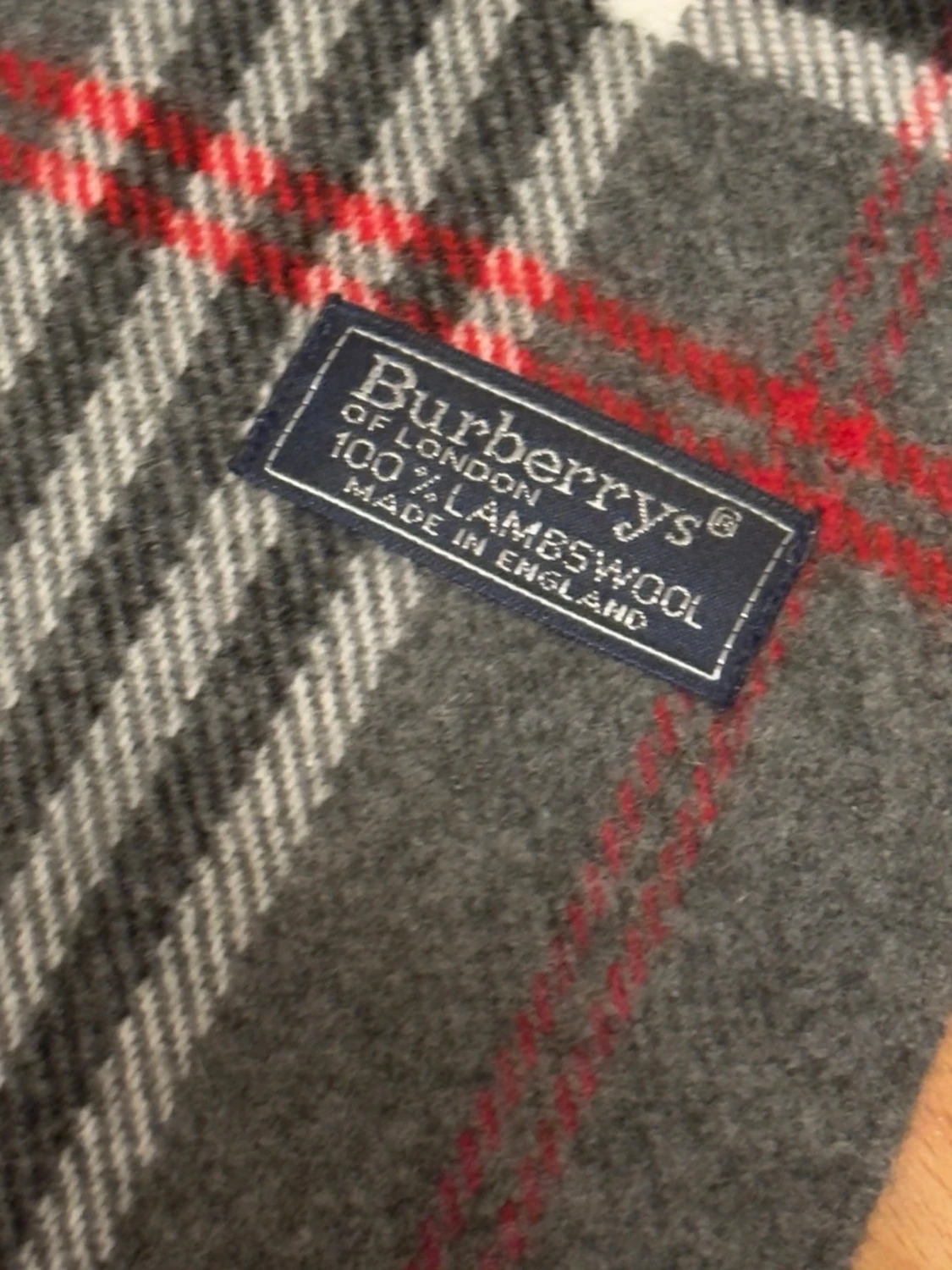 Rutig grå halsduk från Burberrys - 1