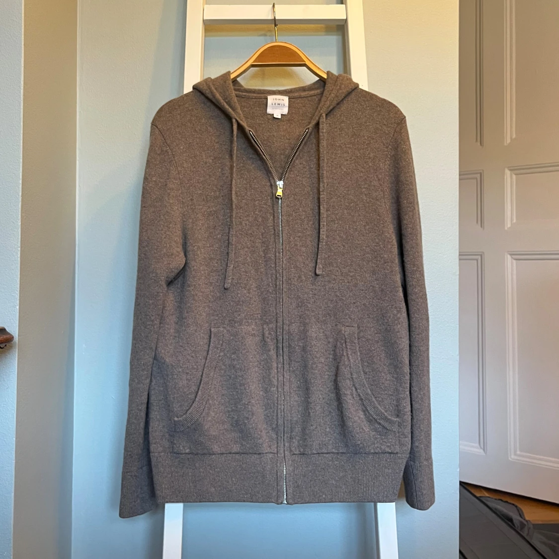 100% kashmir zip hoodie