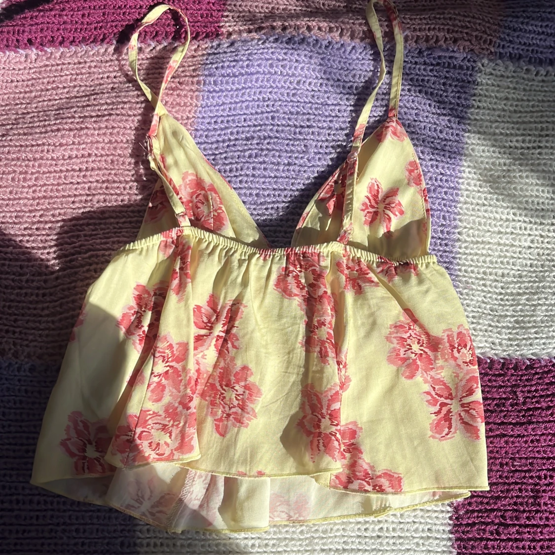 Blommig gul linnetopp från Subdued - 1