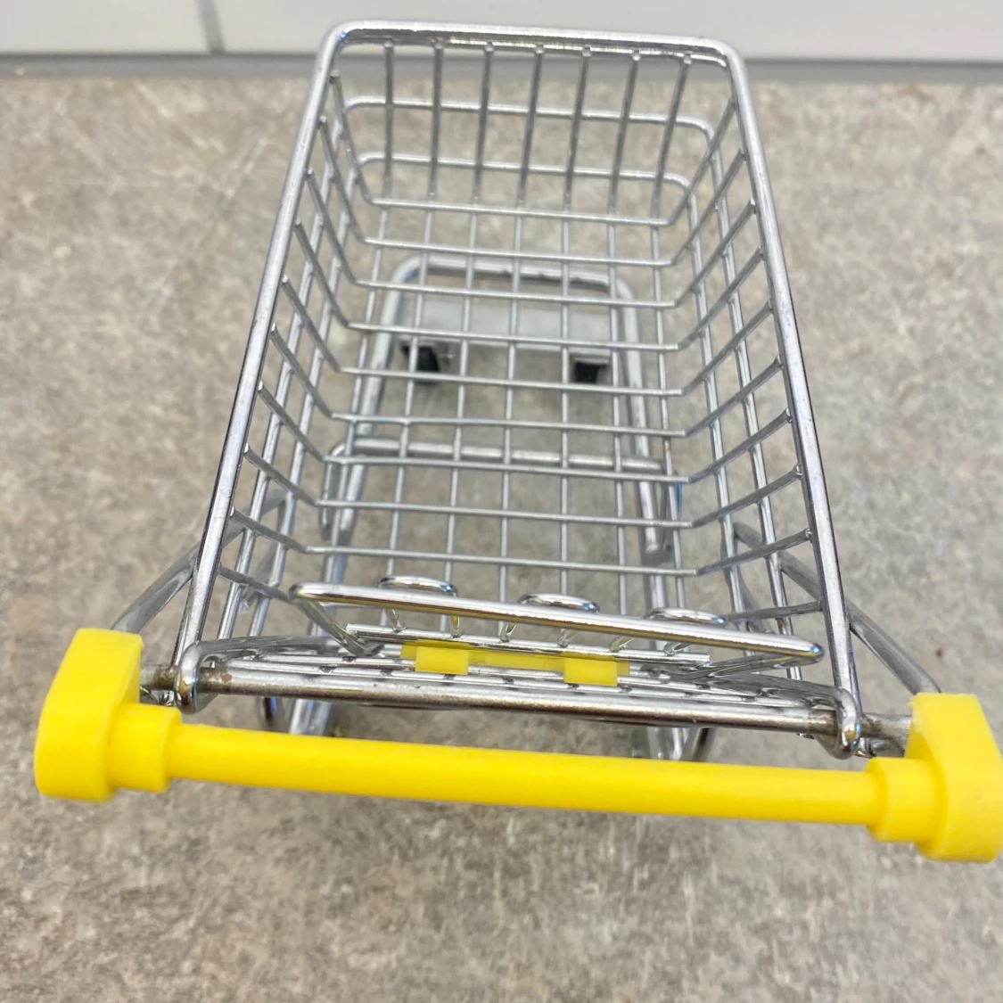 Mini shoppingvagn i metall och plast - 3