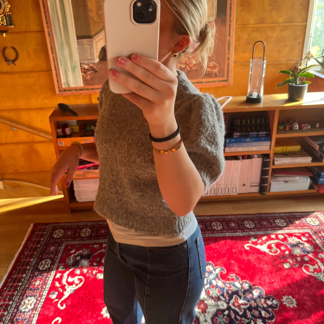 Grå stickad kortärmad tröja - 2