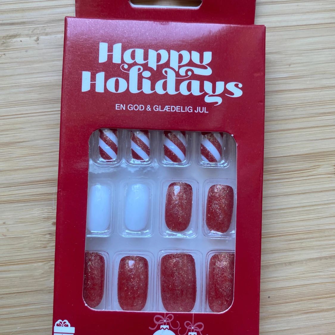 Juliga lösnaglar 24-pack Dollarstore