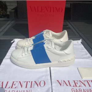 Valentino Garavanis - Köp!!!