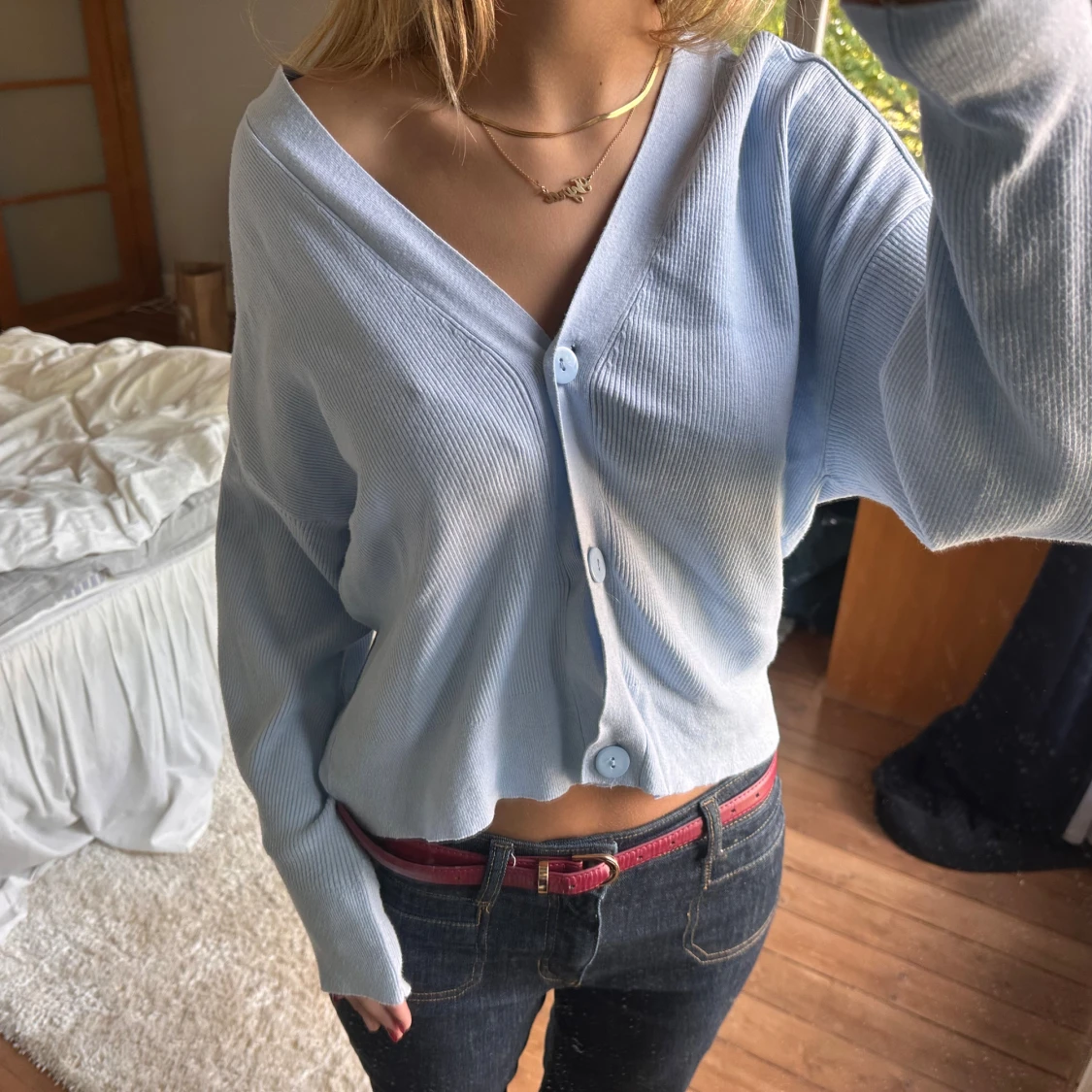 Ljusblå croppad kofta med knappar - 2