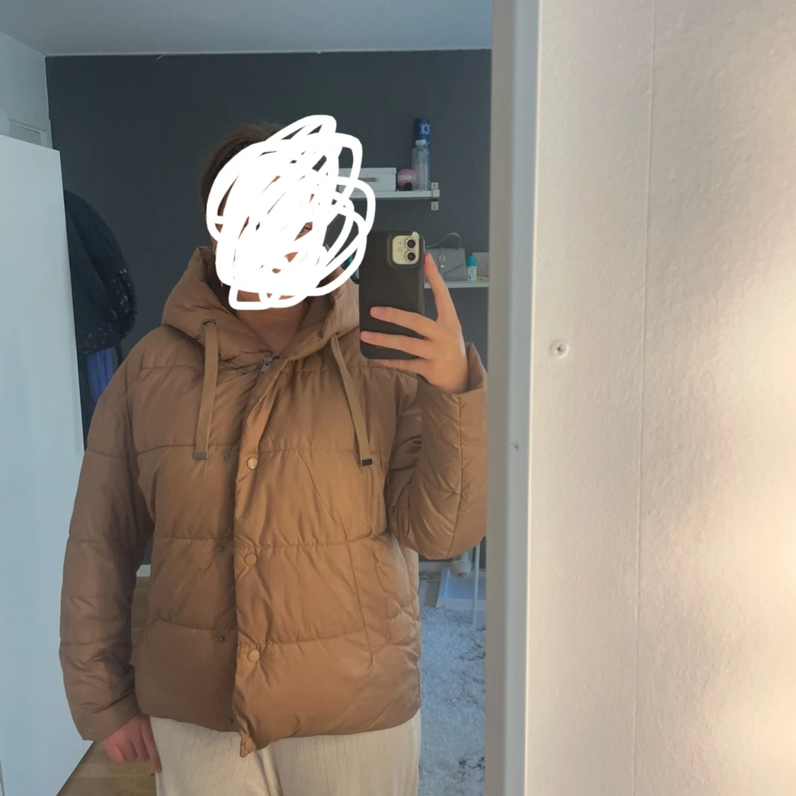 Brun pufferjacka med huva - 3