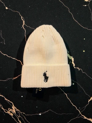 Helt Ny Ralph Lauren mössa - Splitter ny med tagg Ralph Lauren mössa 