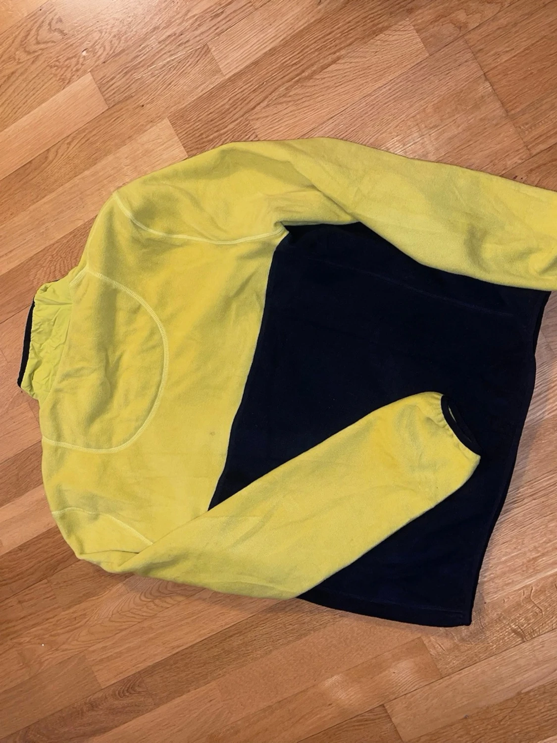 Gul och svart fleece från Penfield L - 3