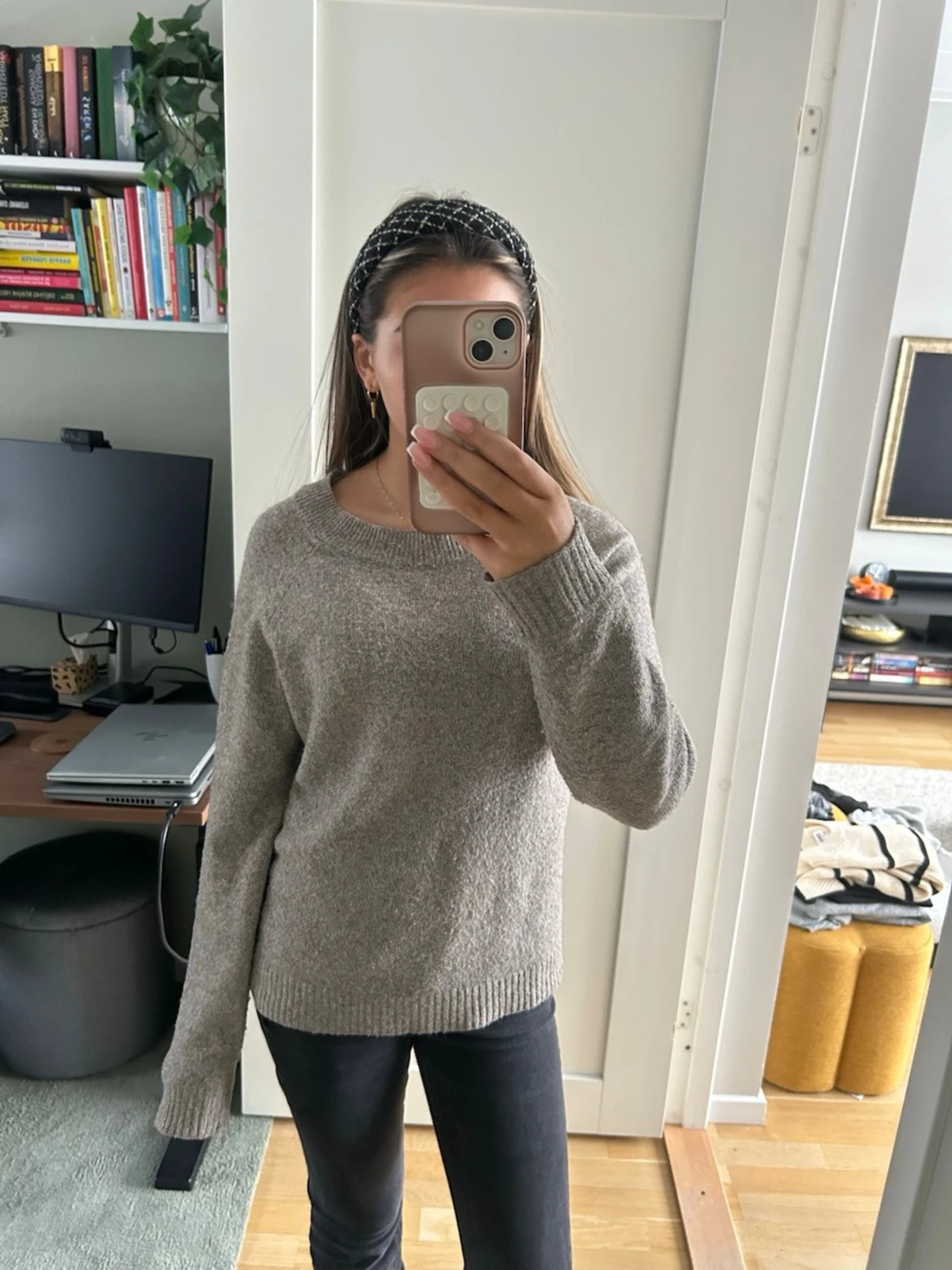 Beige stickad tröja från Vero Moda