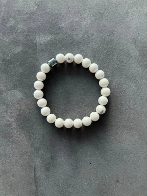 Allcap1 armband  - Allcap1 armband | marmorerat,vit | skick 10/10 | bara armband medföljer | hör av dig vid frågor och funderingar!