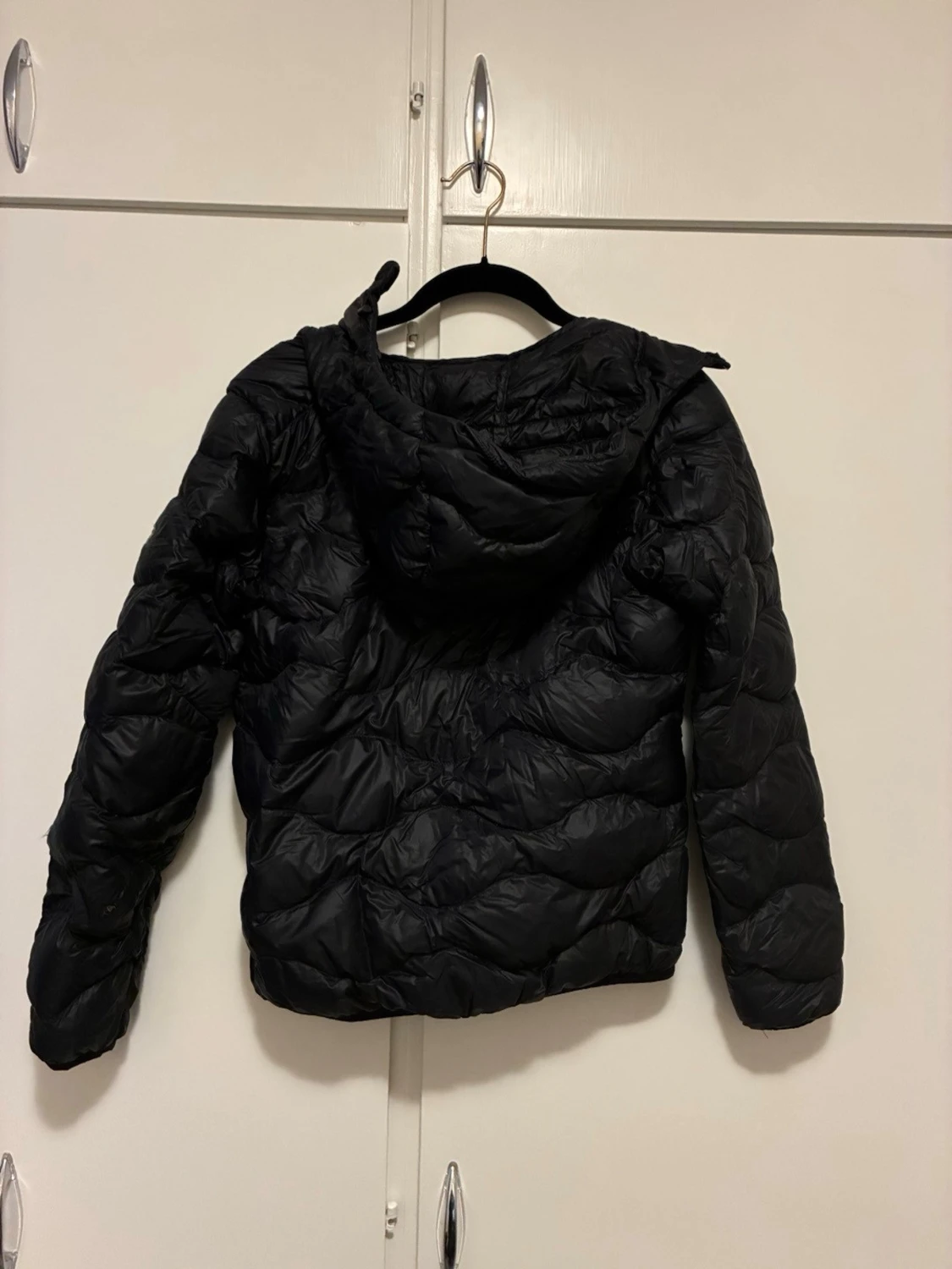 Svart pufferjacka Peak Performance - 2