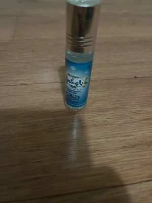 Al-rehab - Bali parfymolja 6ml - Helt ny, köpt blind buy. (Tyvärr ingen doft för mig) doftar vattenmelon 🍉   Har ej original förpackningen kvar men packar den väl. 