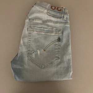 Ljusa dondup George jeans  - Riktigt snygga dondup George jeans 