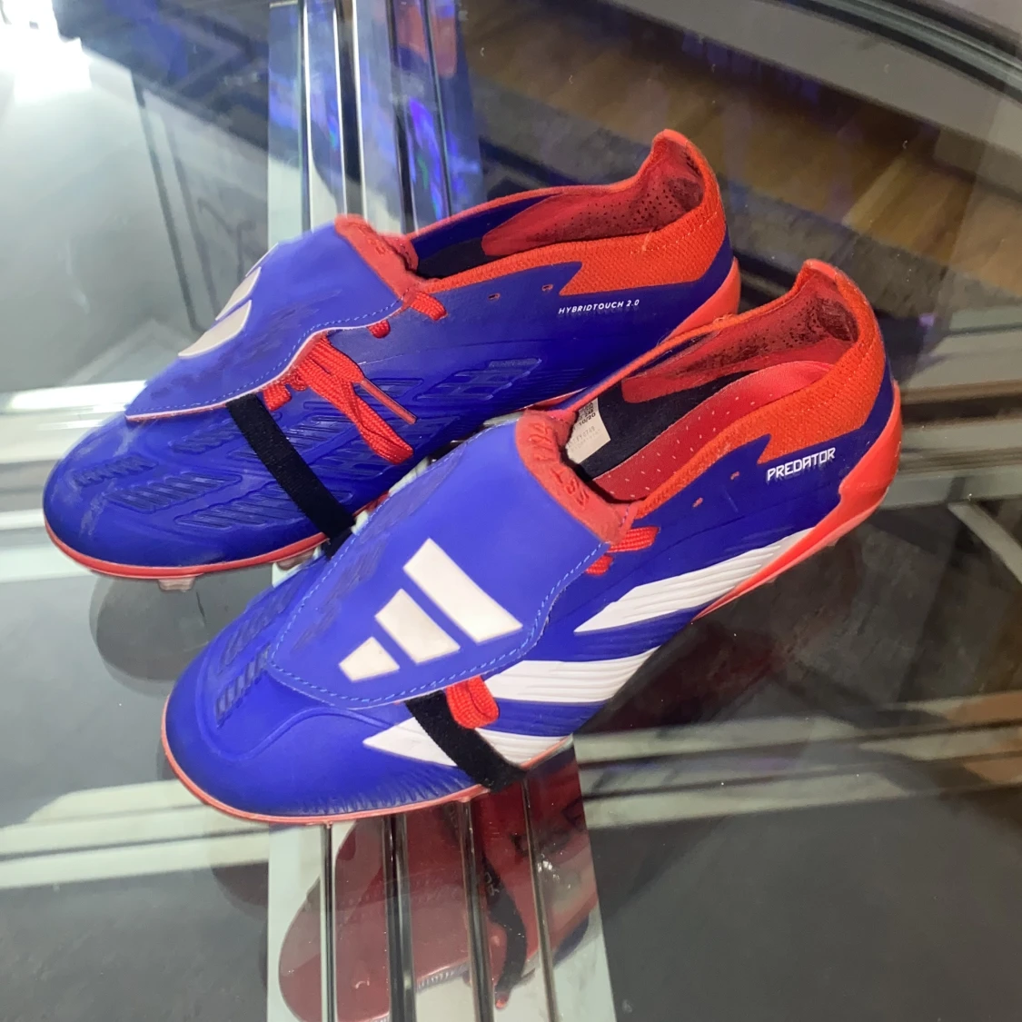 Adidas Predator blå/röda fotbollsskor - 2