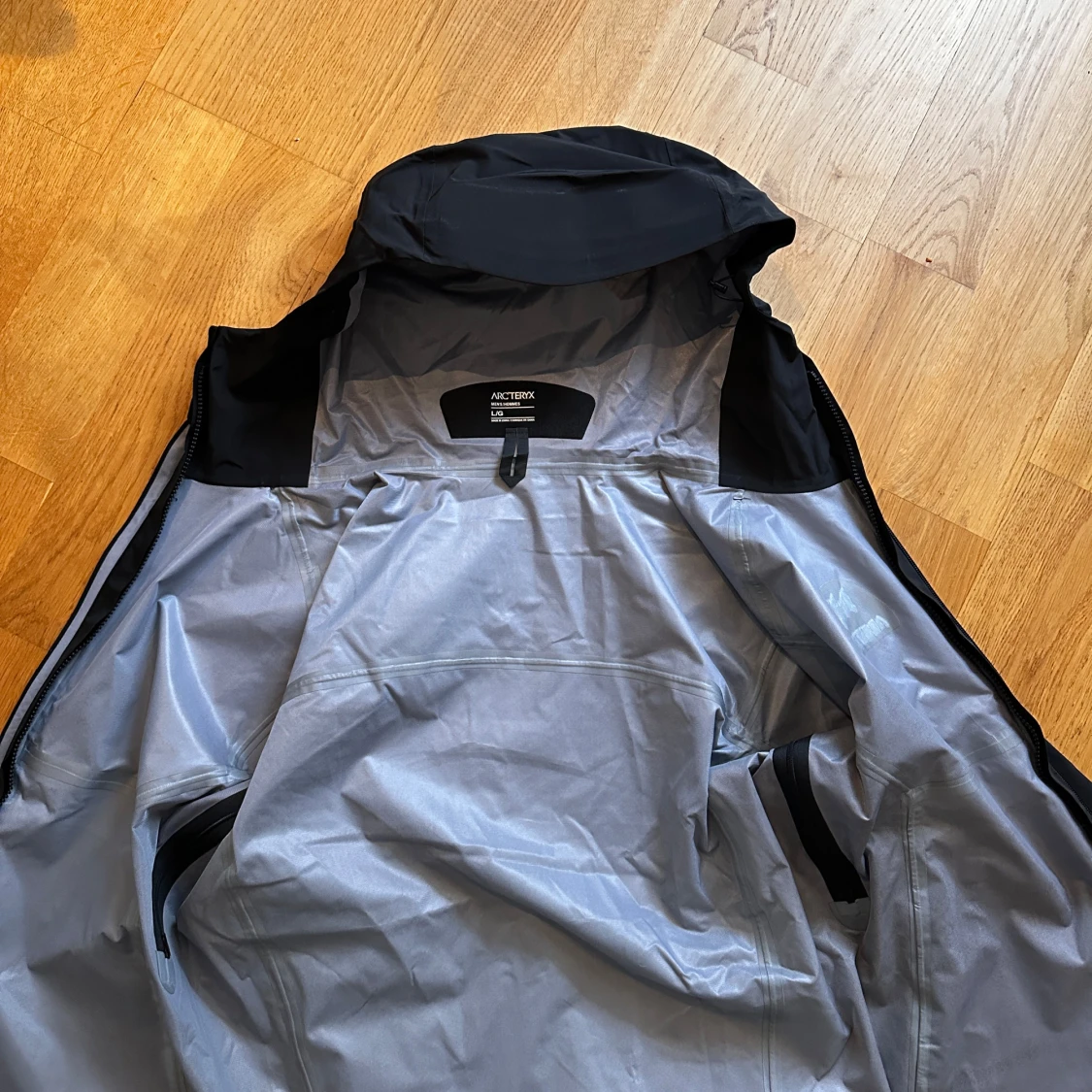 Arc'teryx alpha jacka - 2