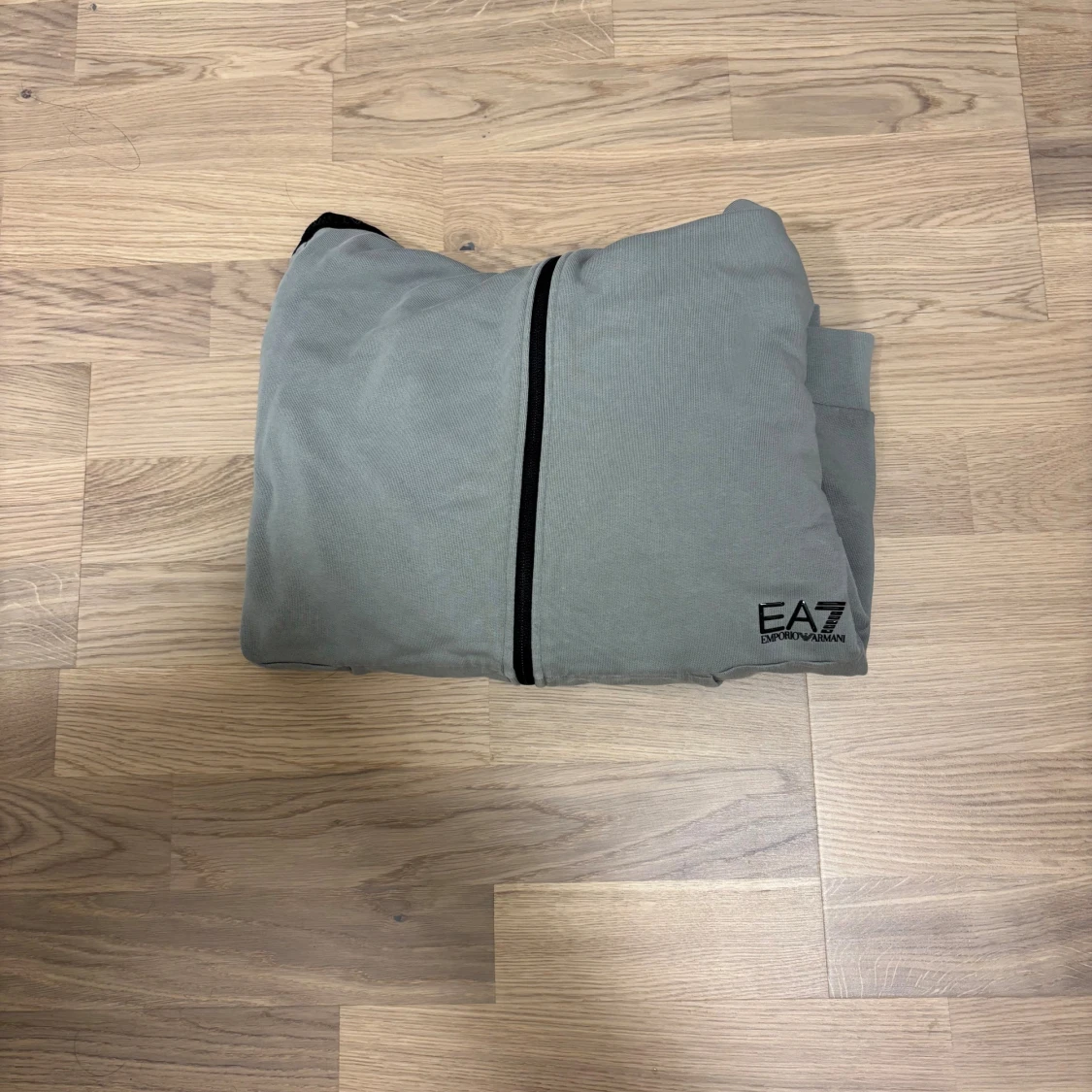 Grå hoodiejacka EA7 Emporio Armani