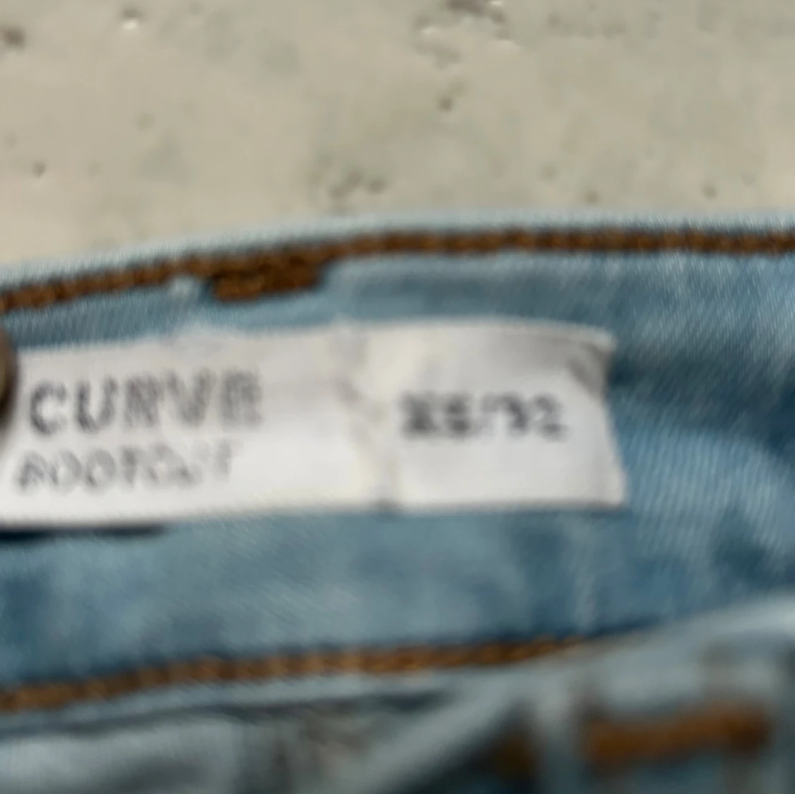 Ljusblå bootcut jeans  - 1