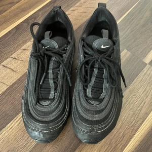 Nike air Max 97 - Super snygga Nike air max 97. Skriv vid frågor 