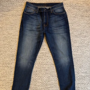 Nudie jeans  - Nudie jeans - Modell: Brute Knut - Storlek: W31/L28 - skick: 9/10 - Nypris runt 2000kr