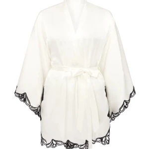 Agent Provocateur Kimono morgonrock silk satin - Lappar finns kvar. Ej använts. Köpt för 10000 säljer för 8900. 🩷