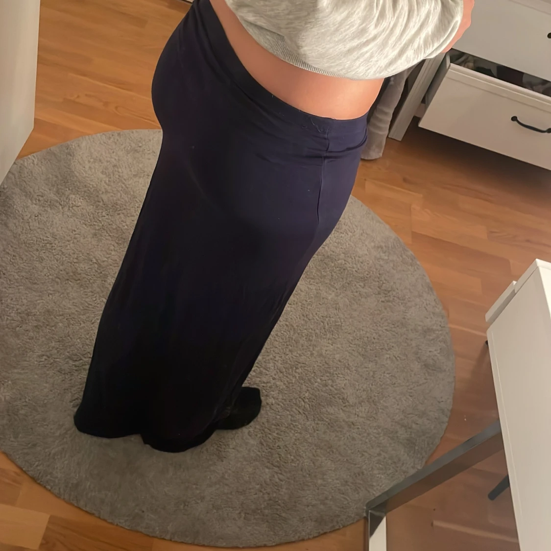 Mörkblå långkjol från Nelly  - 1