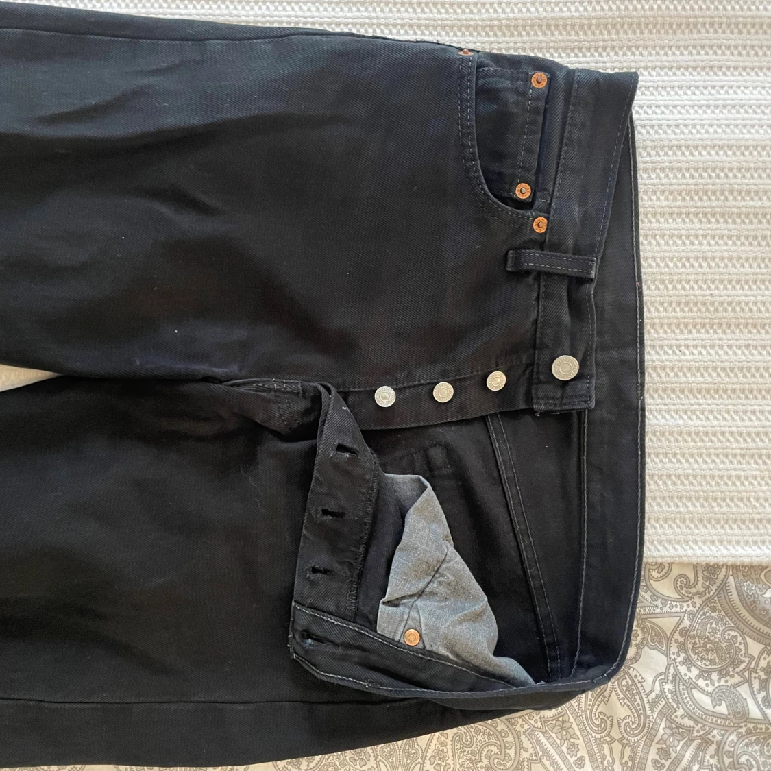 Levis 501 jeans straight fit svarta - 2
