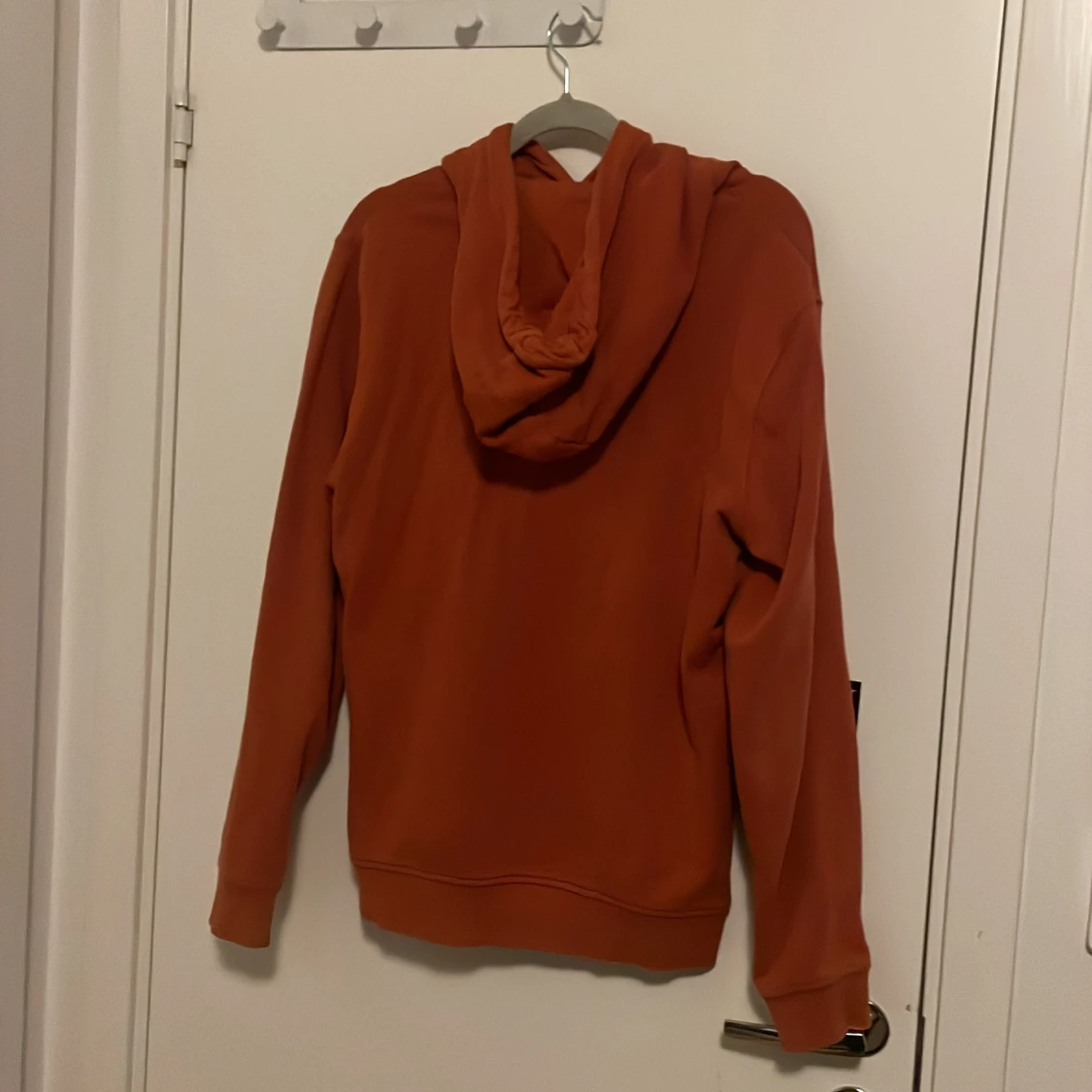 Orange hoodie från Lyle & Scott - 1