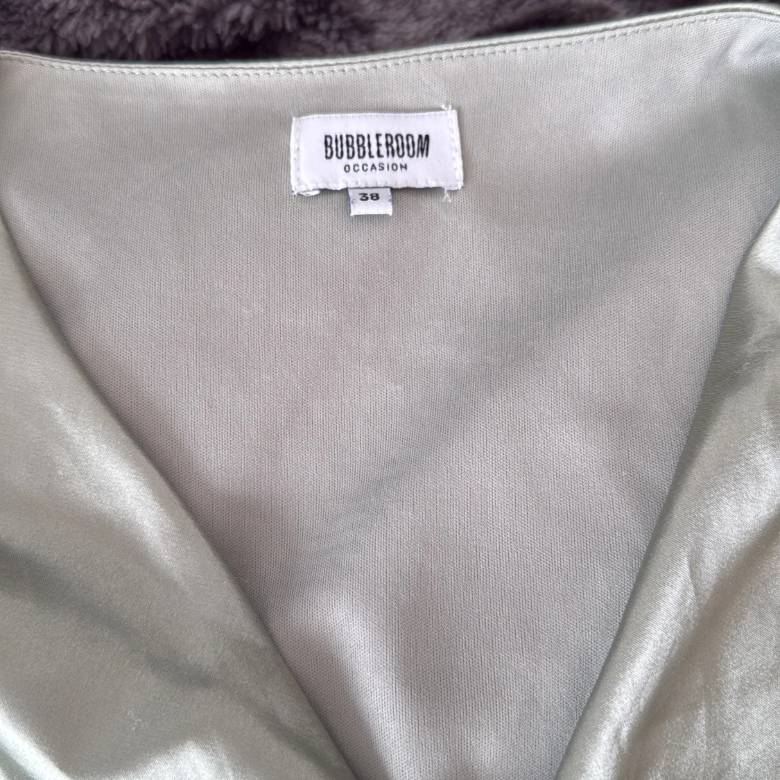 Ljusgrön långklänning från Bubbleroom - 2