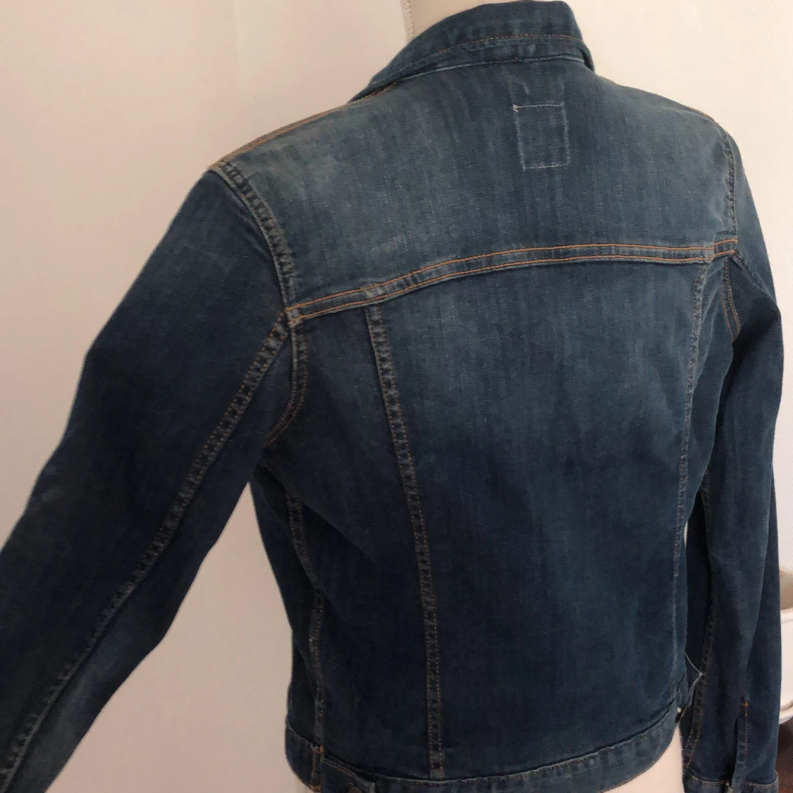 Jättefin jeansjacka - 91