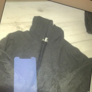 Fin hoodie - Älskar men jag behöver pengar 