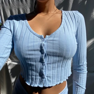 Babyblå topp strl S - Babyblå topp i storlek S endast använd ett par gånger