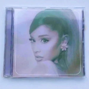 Ariana Grande Limited Edition Positions Cd - (såld❗️) ariana grande positions limited edition cd 1. 