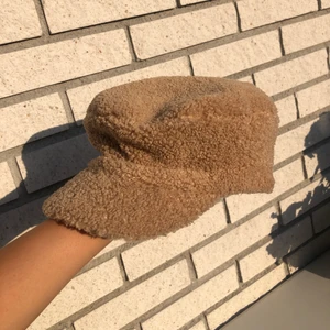 Keps - Fluffig keps från BikBok i nyskick!