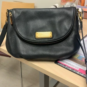 Marc jackobs äkta  - Säljer denna skönhet då den ej kommer till använing i köpt på Nelly 2019 och bara använd fåtal gånger inköpt 3995 kr men säljer 1750 mrn kan billigare vis snabb affär 