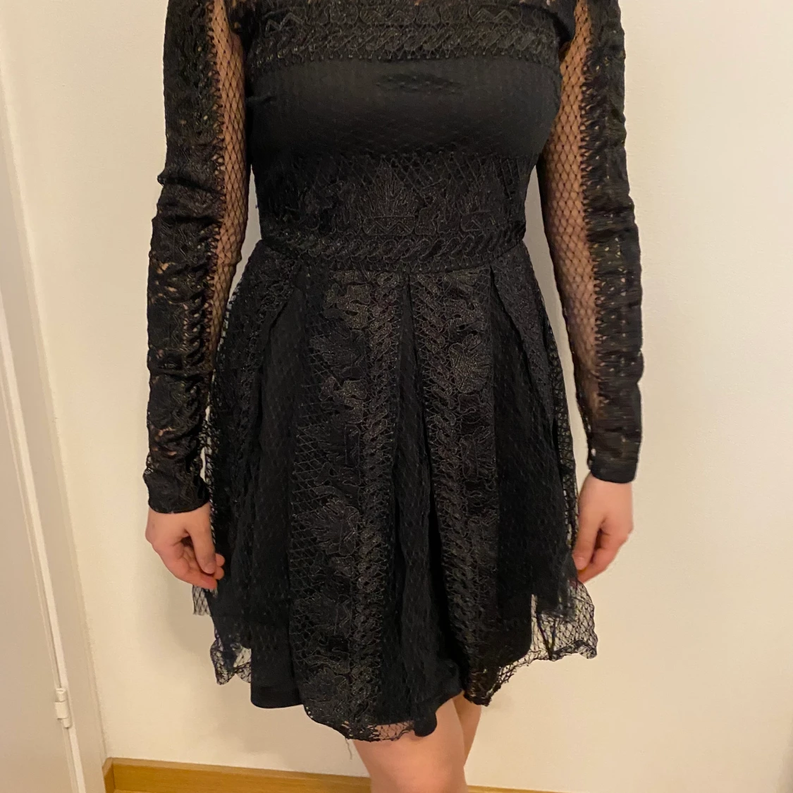 Svart klänning fr nelly - 90