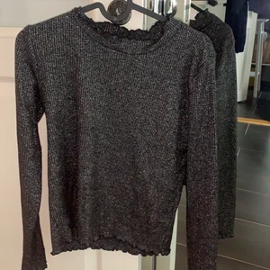 Glitter tröja  - Från hm passar som xs-s