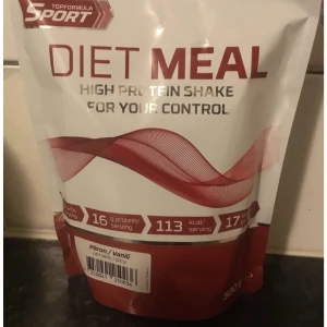 Protein pulver med smaken av vanil och päron.  - Anledningen till vrf jag har använt den en gång och vill sälja är att jag inte tycker om päron.annars super god 😋  inklusive skopan. PRISET KAN DISKUTERAS!