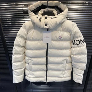 Moncler jacka - Have all sizes and text for price